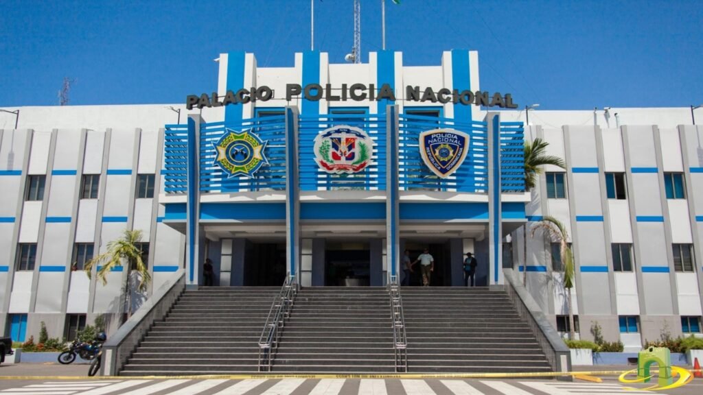 1-P.N DETIENE 11 PERSONAS RECUPERA CARROS Y MOTORES.