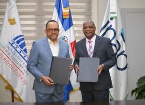 4-FOTO INAP Y MINISTERIO DE JUSTICIA FIRMAN ACUERDO.