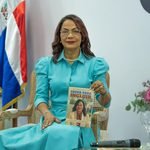 AUTORA EXPONE SU EXPERIENCIA COMO MADRE DE UN HIJO CON AUTISMO.